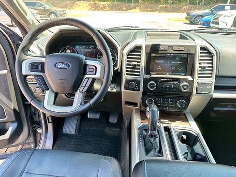 Used 2015 Ford F150 Lariat AWD/4WD image 19