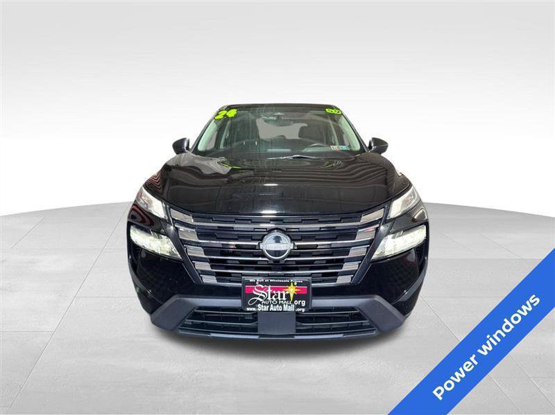 Used 2024 Nissan Rogue S AWD/4WD image 2