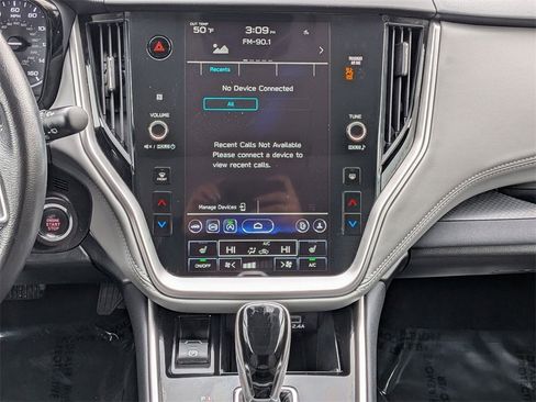 Used 2025 Subaru Outback Premium image 20