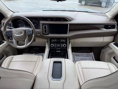 Used 2021 GMC Yukon XL Denali image 30