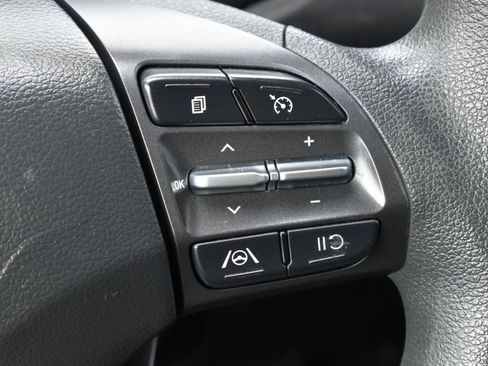 Used 2022 Hyundai Kona SEL w/ Cargo Package FWD image 16