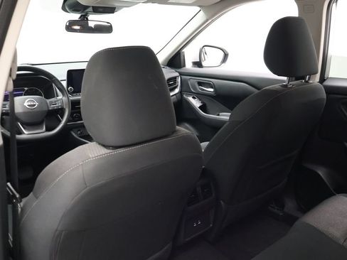 Used 2025 Nissan Rogue SV FWD image 20