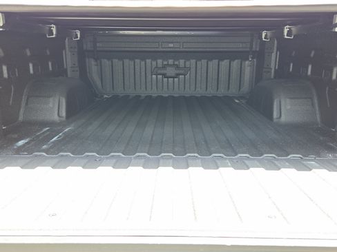 Used 2025 Chevrolet Silverado 1500 LT Trail Boss w/ Convenience Package II AWD/4WD image 9