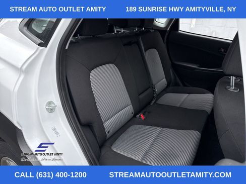 Used 2023 Hyundai Kona SE image 14