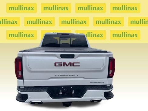 Used 2022 GMC Sierra 1500 Denali w/ Denali Premium Package AWD/4WD image 9