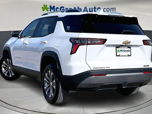 Used 2025 Chevrolet Equinox LT w/ Convenience Package II image 4