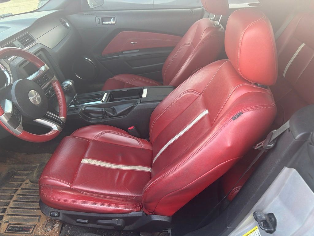 Used 2012 Ford Mustang GT Premium w/ Electronics Pkg RWD image 14