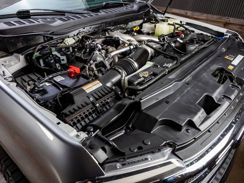 Used 2023 Ford F350 XLT w/ FX4 Off-Road Package image 40