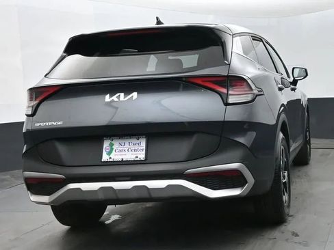 Used 2025 Kia Sportage LX FWD image 8