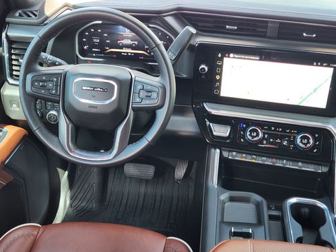 Used 2026 GMC Sierra 2500 Denali Ultimate AWD/4WD image 10