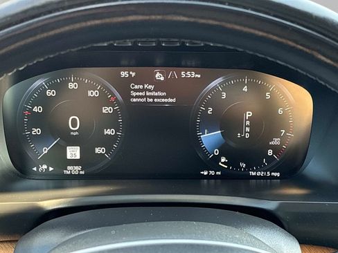 Used 2021 Volvo XC90 T6 Momentum AWD/4WD image 31