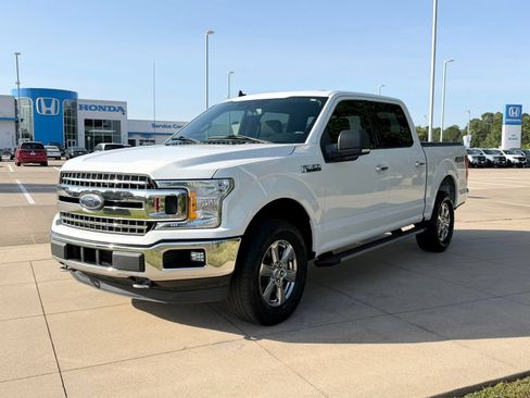 Used 2020 Ford F150 XLT w/ Equipment Group 302A Luxury AWD/4WD image 3