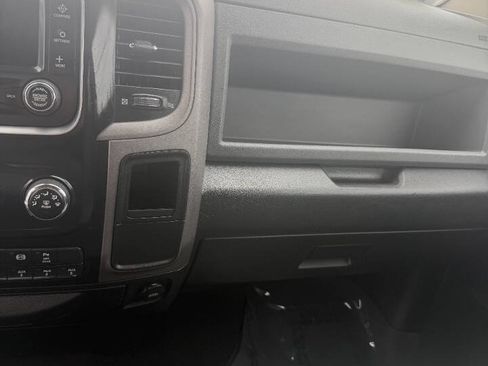 Used 2018 RAM 2500 Tradesman w/ Chrome Appearance Group AWD/4WD image 9