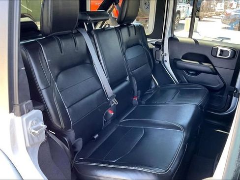 Used 2023 Jeep Wrangler Unlimited Sahara AWD/4WD image 26