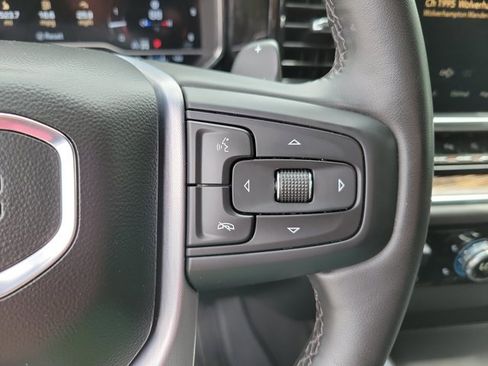 Used 2023 GMC Sierra 1500 Elevation w/ Preferred Package image 22