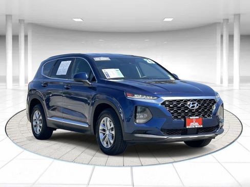 Used 2020 Hyundai Santa Fe SE image 5