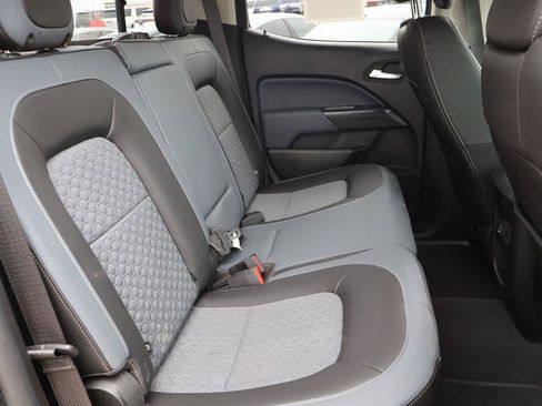 Used 2021 Chevrolet Colorado Z71 w/ Safety Package AWD/4WD image 12