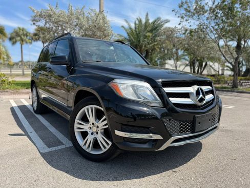 Used 2015 Mercedes-Benz GLK 350 4MATIC image 1
