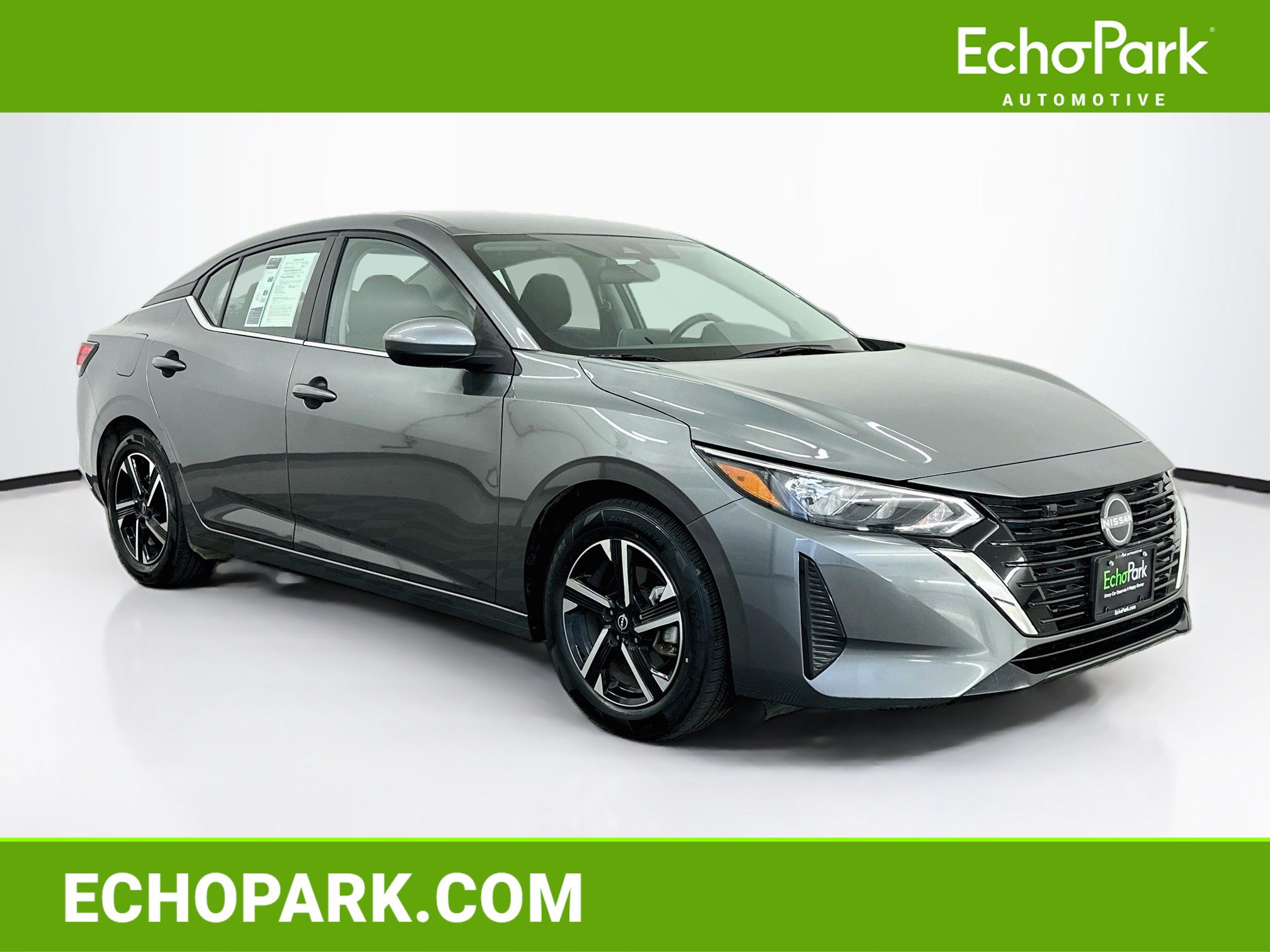 Used 2025 Nissan Sentra SV FWD image 1