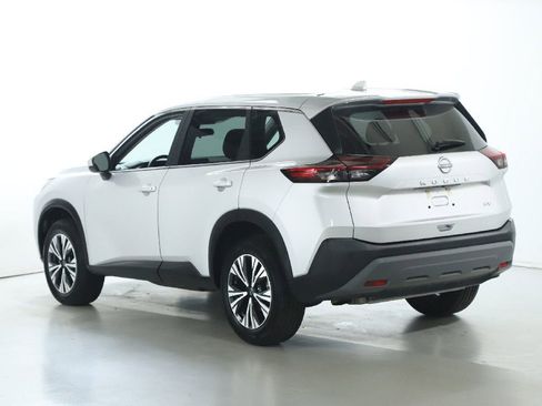 Used 2023 Nissan Rogue SV image 40