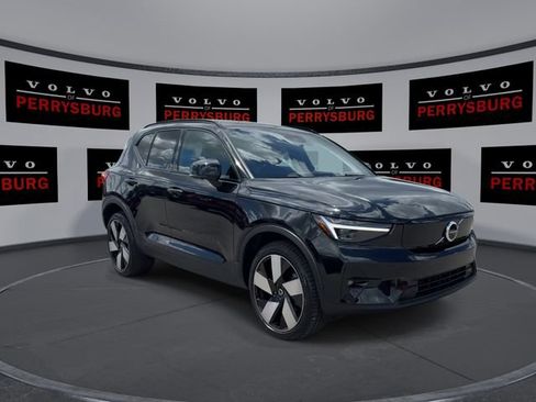 Used 2023 Volvo XC40 Recharge Ultimate w/ Protection Package Premier AWD/4WD image 2
