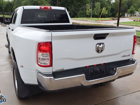 Used 2024 RAM 3500 Tradesman w/ Chrome Appearance Group AWD/4WD image 26