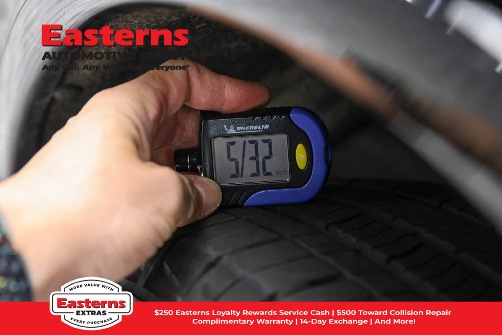 Used 2025 Dodge Durango GT RWD image 27