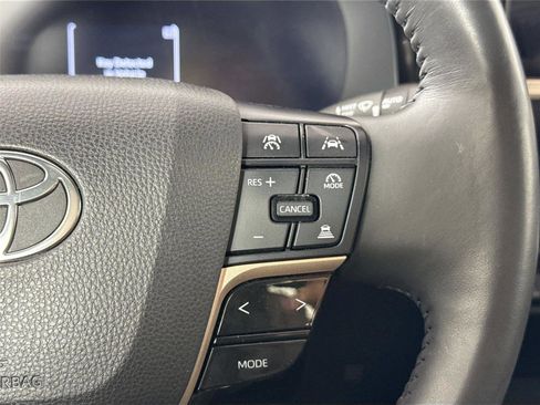 Used 2023 Toyota Crown AWD/4WD image 20