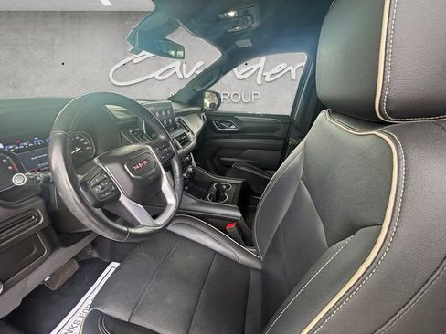 Used 2021 GMC Yukon XL SLT w/ SLT Premium Package RWD image 24