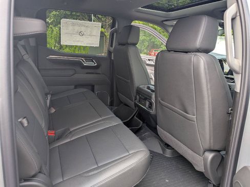 New 2026 Chevrolet Silverado 1500 LTZ w/ LTZ Premium Package AWD/4WD image 44