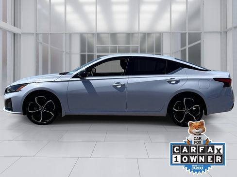 Certified 2024 Nissan Altima 2.5 SR FWD image 3