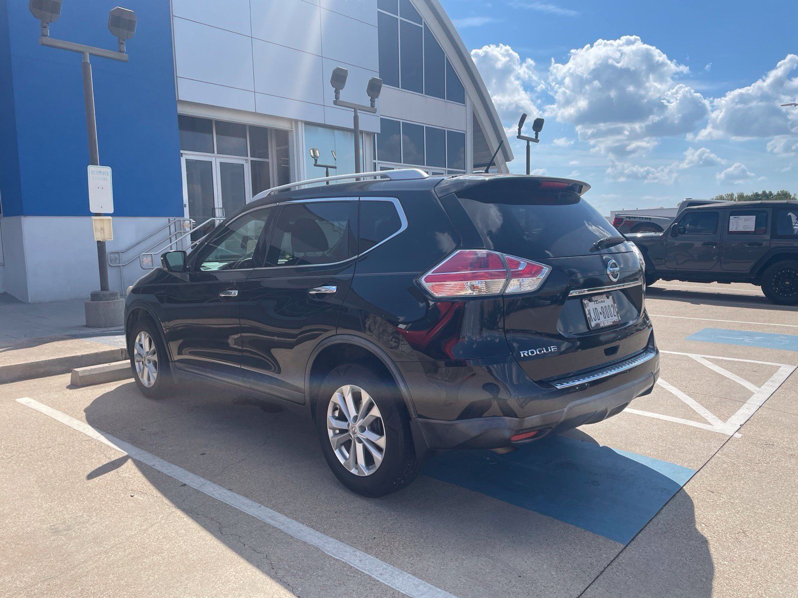 Used 2016 Nissan Rogue SV FWD image 22