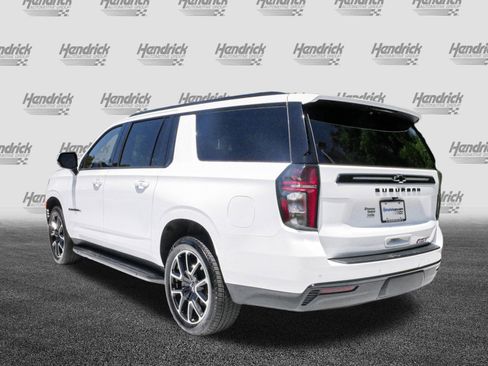 Used 2024 Chevrolet Suburban RST RWD image 8