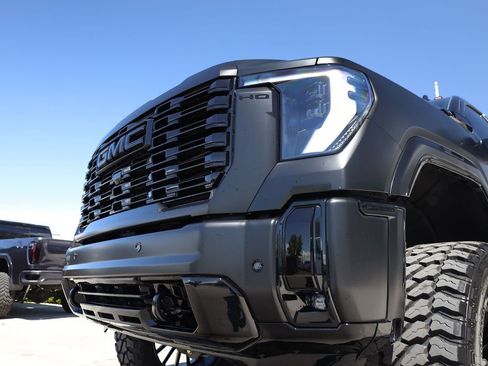 Used 2026 GMC Sierra 3500 Denali Ultimate AWD/4WD image 26
