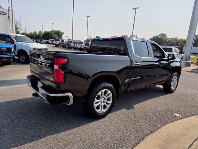 Used 2022 Chevrolet Silverado 1500 LTZ AWD/4WD image 12
