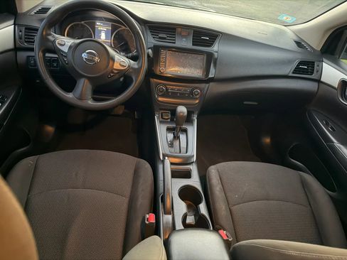 Used 2019 Nissan Sentra S FWD image 11