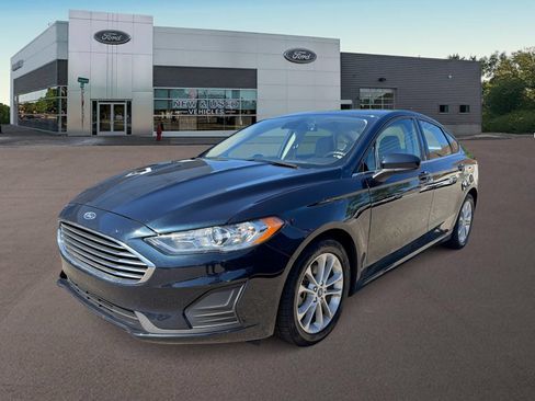 Certified 2020 Ford Fusion SE FWD image 5