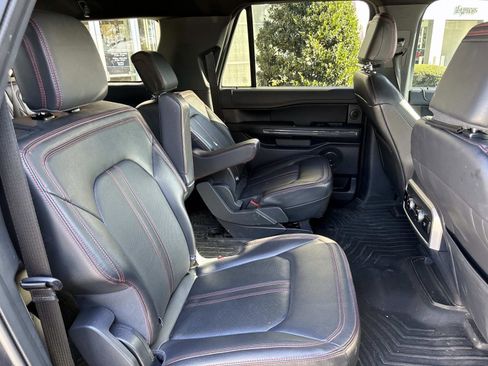 Used 2024 Ford Expedition Max Limited image 18