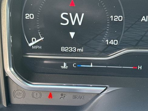 Used 2024 GMC Sierra 3500 Denali w/ Denali Reserve Package image 23