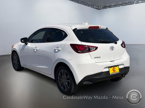 Used 2020 Toyota Yaris LE image 7