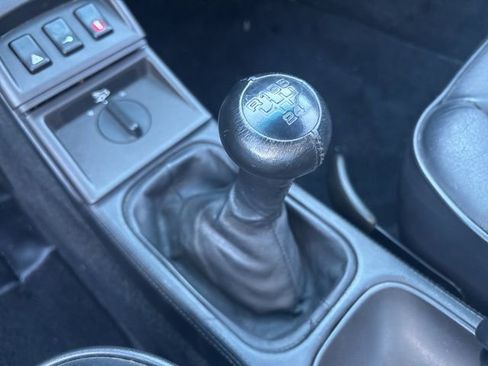 Used 1991 Porsche 911 Carrera image 24