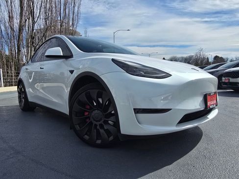 Used 2022 Tesla Model Y Performance image 37