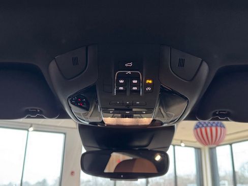 Used 2019 Maserati Levante image 32