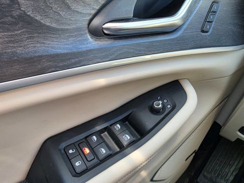 Used 2022 Jeep Grand Cherokee Limited 4xe w/ Luxury Tech Group II image 10