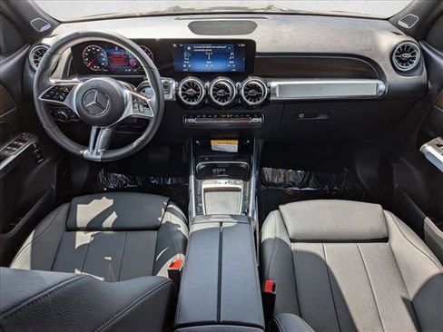 Certified 2026 Mercedes-Benz GLB 250 4MATIC image 17
