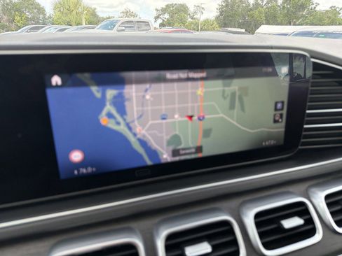 Used 2020 Mercedes-Benz GLE 350 4MATIC image 25