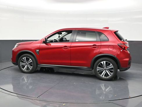 Used 2022 Mitsubishi Outlander Sport ES AWD/4WD image 2