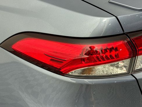 Used 2020 Toyota Corolla SE image 35