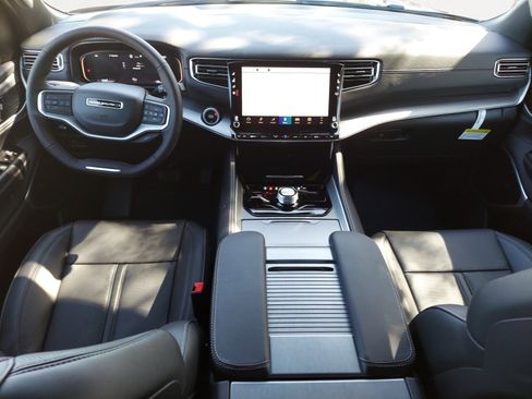 New 2026 Jeep Grand Wagoneer Limited w/ Premium Group II image 3