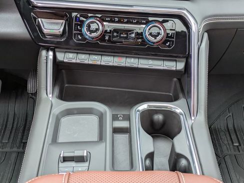 New 2026 GMC Sierra 2500 Denali Ultimate image 17